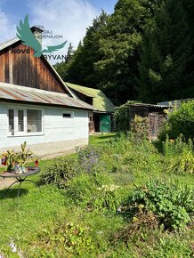 ZNÍŽENÁ CENA  Menší domček pod lesom v Ľubietovej - 20