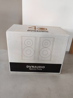 Dynaudio Special Forty Black Vine vysoký lesk - 20