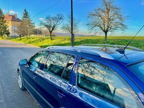 Škoda Octavia Scout 2.0 TDI Tažné Xenony Navigace Alcantara - 20