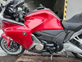 Honda VFR 1200 FD ABS DCT r.v. 2012 - 20