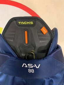 CCM SUPER TACKS ASV - D30 SENIOR - 20