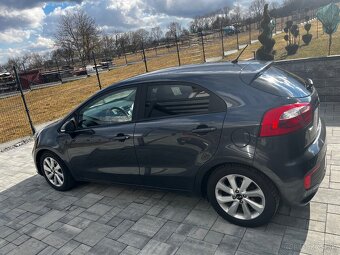 Kia Rio - 20