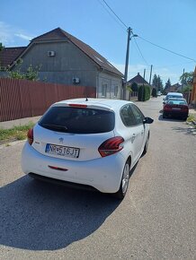 Peugeot 208 rocnik 2018 vo vysokej výbave - 20