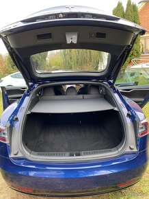 Tesla S90D, autopilot, 4x4,měchy,záruka - 20