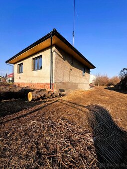 Rodinný dom na PREDAJ s výbornou polohou - 20