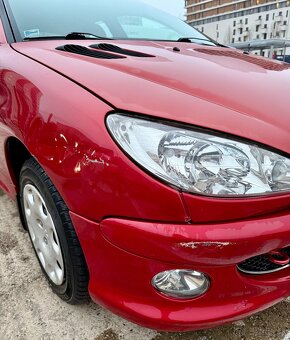 Peugeot 206 1.4i - 55KW - Čerevený - plne pojazdný - 20