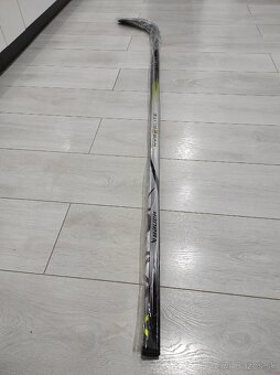 Hokejka Bauer Vapor hyperlite 2 - 20