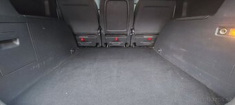 Volkswagen Touran 1.9 TDi Freestyle 11/2010 bez DPF - 20