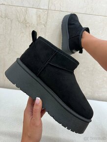 Ugg platform mini dámske čižmy čierne - 20