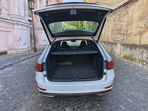 Škoda Superb Combi 2.0 TDI SCR Sportline DSG - 20