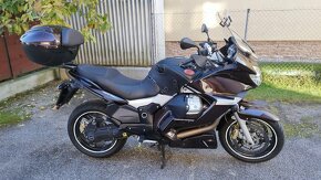 Moto Guzzi Norge 1200 GT 8V - 20