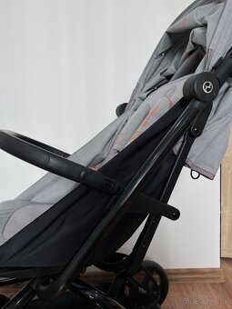 CYBEX Gold Eezy S+ 2 Lava Grey - 20