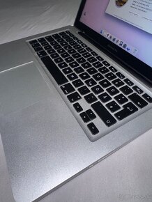 MacBook Pro - 20