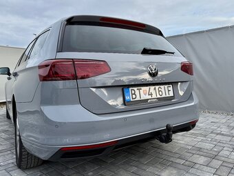 VW PASSAT 2.0 TDI DSG / 2023 / IQ.LIGHT / NAVI / VIRTUAL / - 20