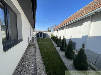 Moderný štvorizbový bungalov v obci Palárikovo - 20