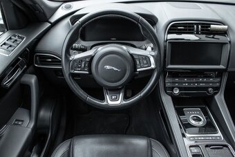 Jaguar F-Pace - Panorama - 20