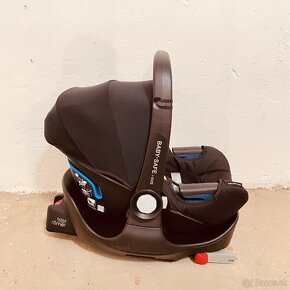 Britax Römer baby-safe2 i-size autosedačka so základňou - 20