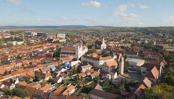 Pozemok 3927 m2 s pekným výhľadom na Skalicu - 20