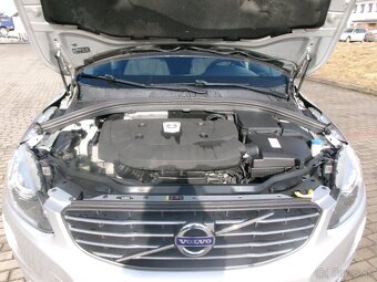 VOLVO XC60 2,4D 120kw AWD GPS Auto 10/2013 - 20