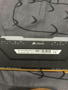 Corsair 16 GB KIT DDR4 3200 MHz CL16 Vengeance RGB PRO Serie - 2