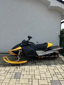 Brp Ski-Doo 800 Bombardier - 2