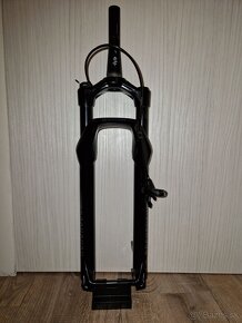 Nová vidla - Rockshox Recon RL, zdvih 100mm, Boost pevná os - 2