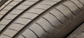 Predám 4ks jazdené letné 215/55r17-94V Michelin - 2