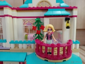 LEGO Friends 41314 - Stephanie a jej dom - 2