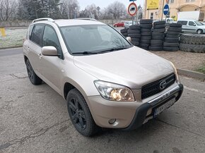 Toyota Rav4 Benzín Automat 4x4 - 2