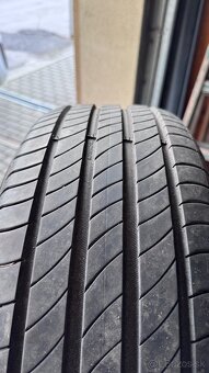 Pirelli Cinturato P7 235/45 R18 94W - 2