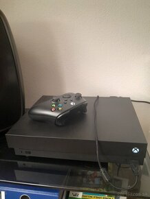 Xbox one X 1TB - 2