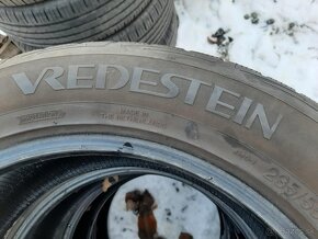 235/55R18  100H. vredestein zimné - 2