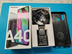 Samsung A40 cierny - 2