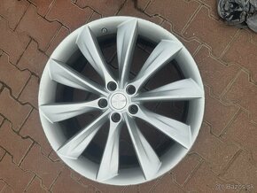 Sada Alu disky 21” Tesla model S, Silver Turbine - 2