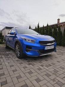 Kia XCeed 1.5 T-GDi Gold 118kw, benzín, Led , JBL, N - 2