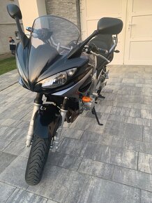 Yamaha FZ6 Fazer - 2