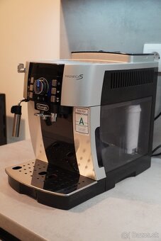 Kavovar DeLonghi S - 2