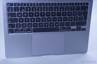 ZÁRUKA/Macbook Air 13.3"/I3 1.1GHZ/8GB RAM/256GBSSD - 2