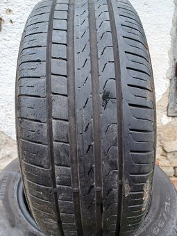 Predám 4-letné pneumatiky Pirelli Cinturato 215/55 R17 - 2