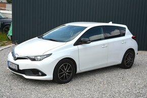 Toyota Auris 1.6 D, kamera, sezónne prezutie - 2