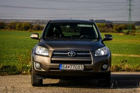 Toyota RAV4 2.2l D-CAT 4x4 A/T, 1. majitel, 47142km - 2