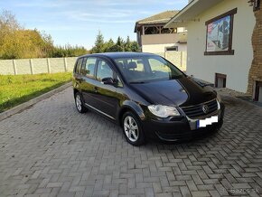 Volkswagen Touran 1,9 TDI  6-st, Manuál Facelift - 2