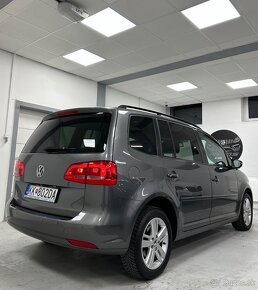 Volkswagen Touran Match 1.6TDI LED/Xenon/2012 - 2