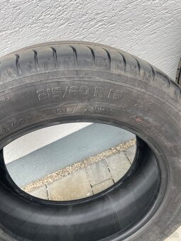 215/60 R16 Michelin - 2