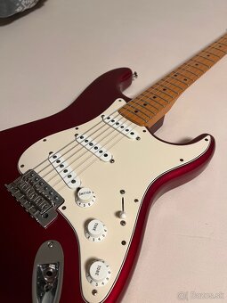 Fender Stratocaster MIM - 2