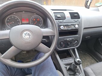 VW golf 5 1.6 FSI - 2