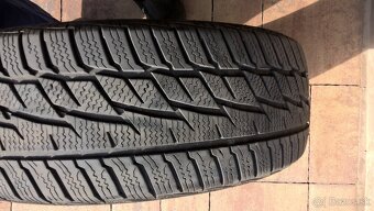 ZIMNÉ 205/55 R16 91H  4 ks MATADOR 6 mm a 4 ks BARUM 5-5,5mm - 2