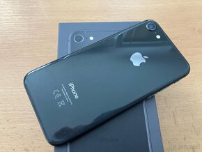 Apple iPhone 8 Black 64 GB - 2