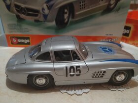 Predám Mercedes 300 SL  1:18  Burago - 2