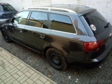 Audi A4 b7 avant 2.0 103kw tdi BPW s line LZ7L - 2